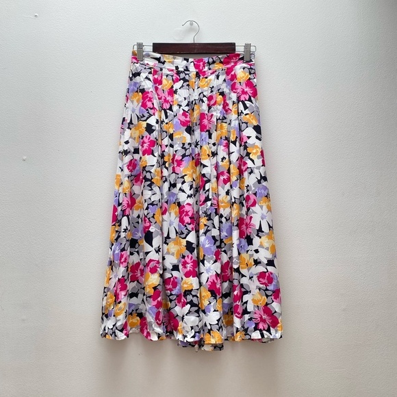 Vintage Dresses & Skirts - Vintage Floral Midi Skirt - Multicolor